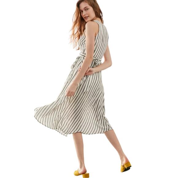 ASTR The Label Aida Cutout Midi Wrap Dress Women’s Size Large - Picture 3 of 12